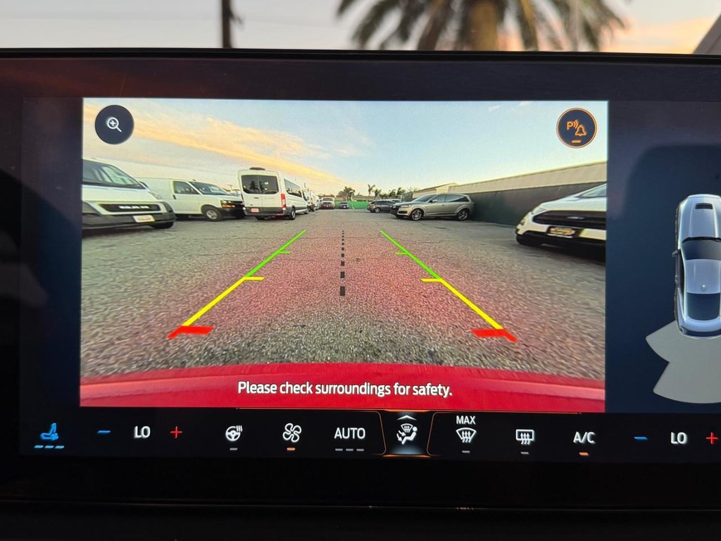 Ford Mustang Vehicle Full-screen Gallery Image 46