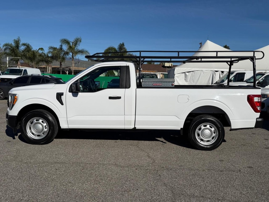 Ford F-150 Vehicle Full-screen Gallery Image 11