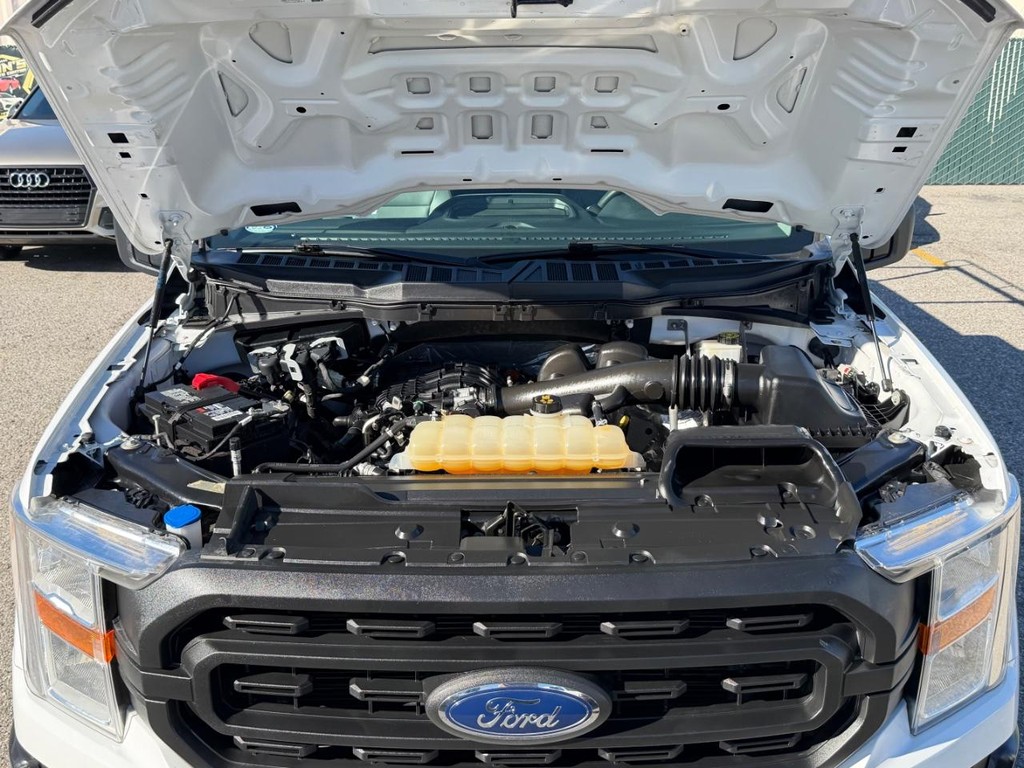 Ford F-150 Vehicle Full-screen Gallery Image 39