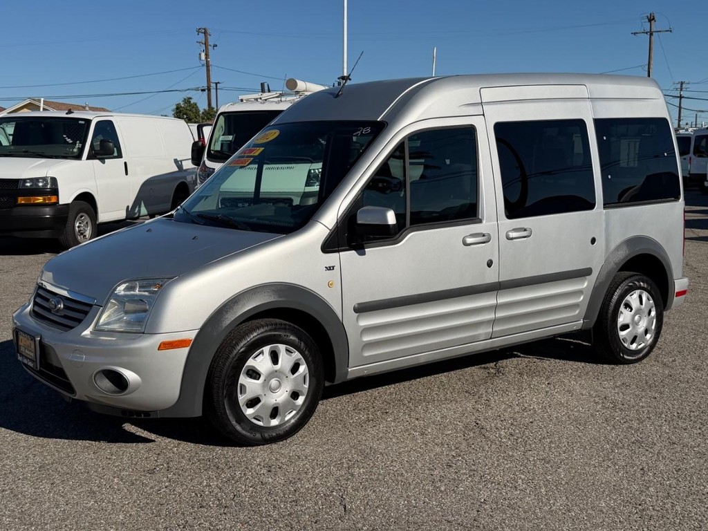 Ford Transit Connect Vehicle Full-screen Gallery Image 12
