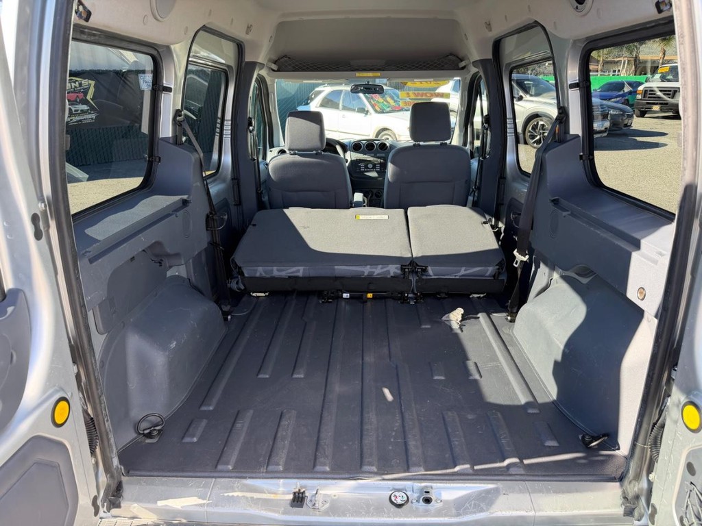 Ford Transit Connect Vehicle Full-screen Gallery Image 34