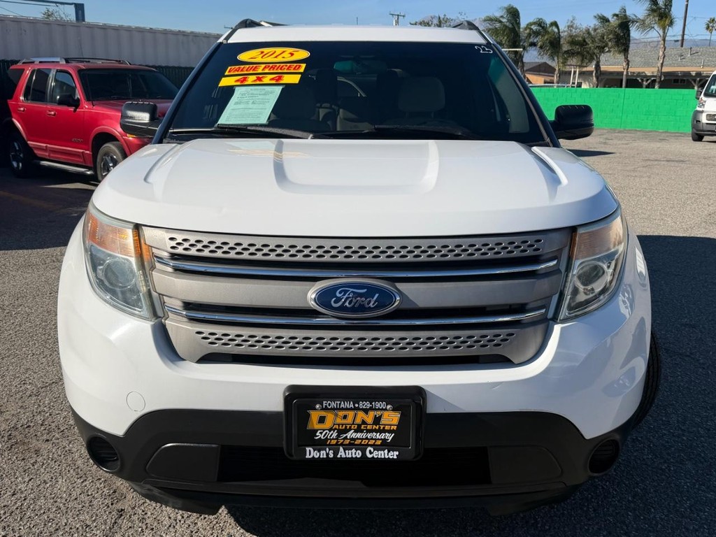 Ford Explorer Vehicle Full-screen Gallery Image 14