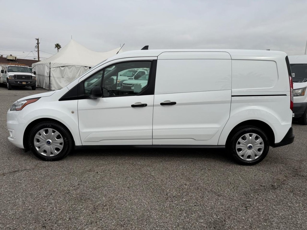 Ford Transit Connect Vehicle Full-screen Gallery Image 12