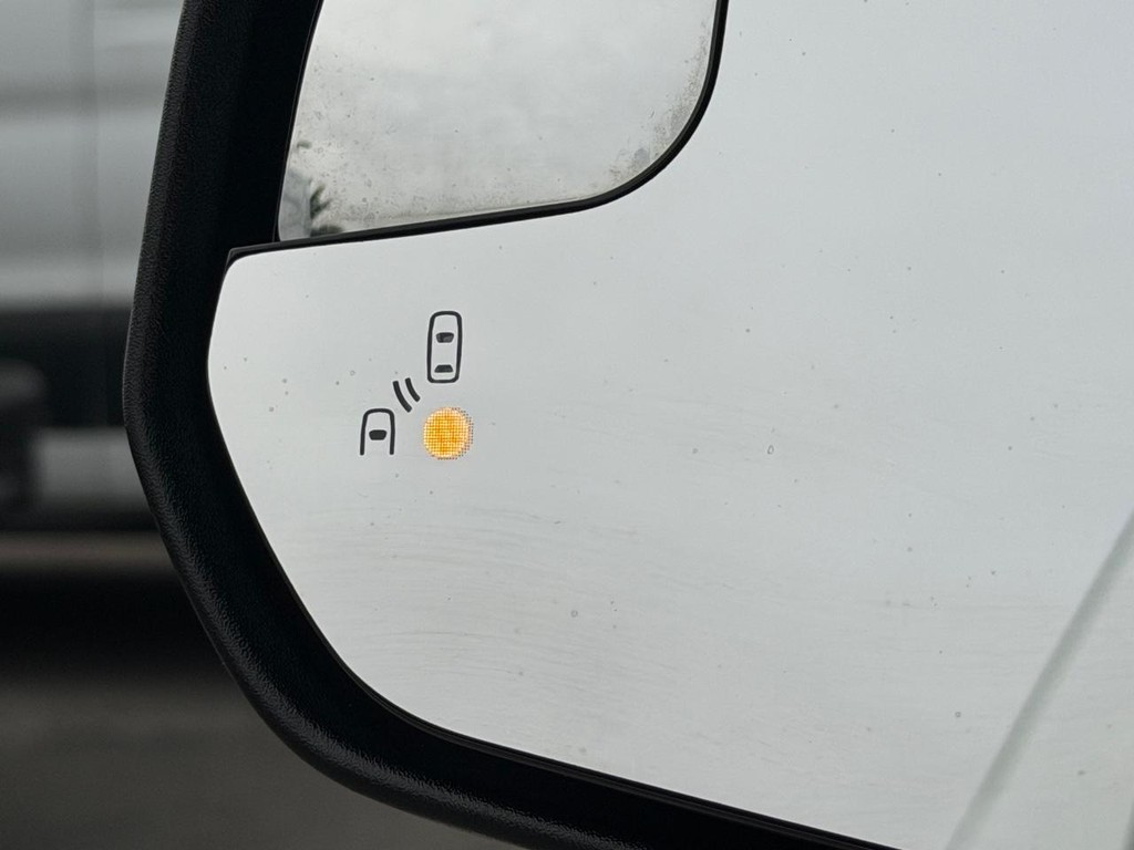 Ford Transit Connect Vehicle Full-screen Gallery Image 39