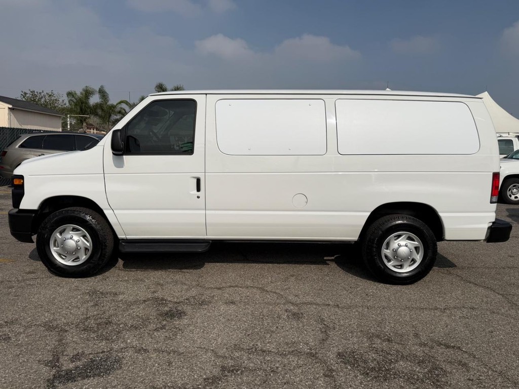 Ford E-250 Cargo Van Vehicle Full-screen Gallery Image 12