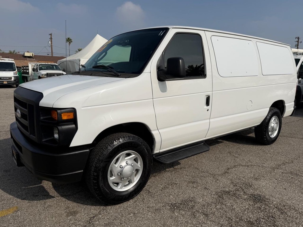 Ford E-250 Cargo Van Vehicle Full-screen Gallery Image 13