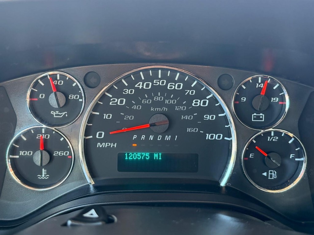 Chevrolet Express 2500 Vehicle Full-screen Gallery Image 28