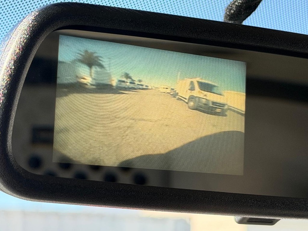 Chevrolet Express 2500 Vehicle Full-screen Gallery Image 29