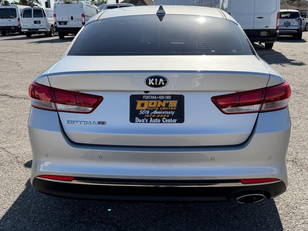 Kia Optima Vehicle Full-screen Gallery Image 08