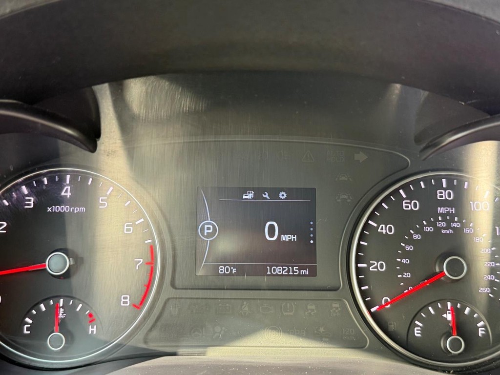 Kia Optima Vehicle Full-screen Gallery Image 30