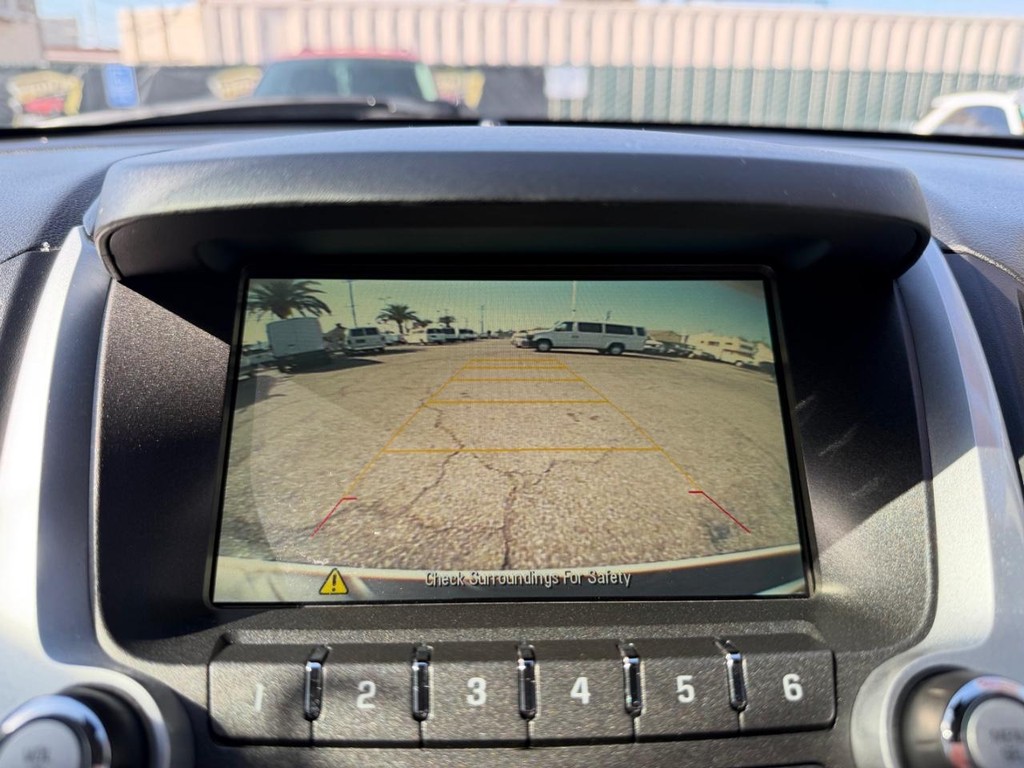 Chevrolet Equinox Vehicle Full-screen Gallery Image 36