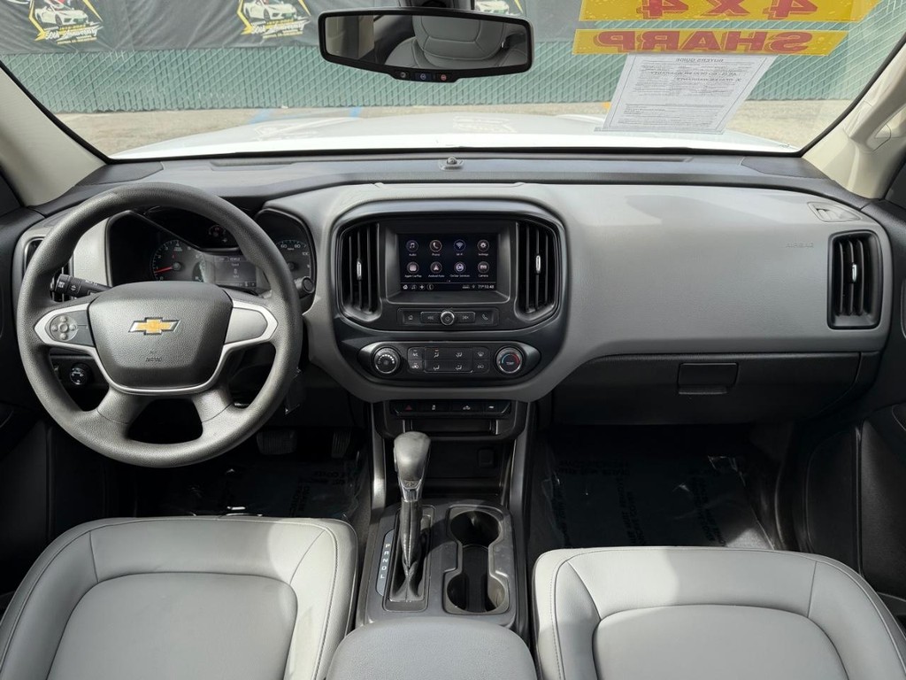 Chevrolet Colorado Vehicle Full-screen Gallery Image 23
