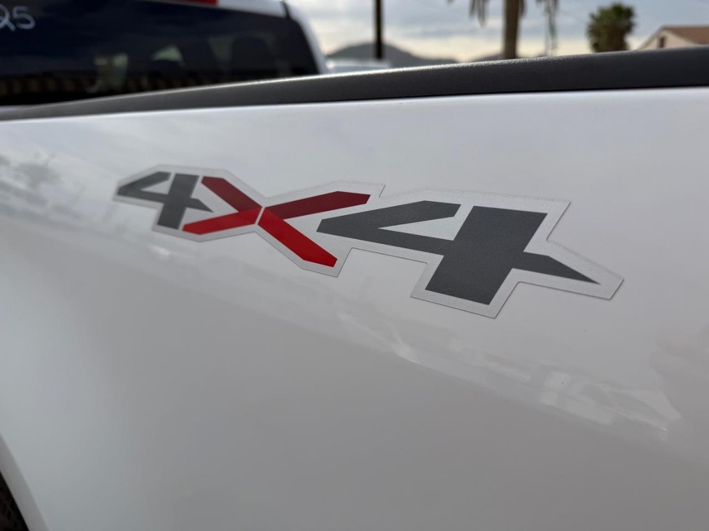 Chevrolet Colorado Vehicle Full-screen Gallery Image 40