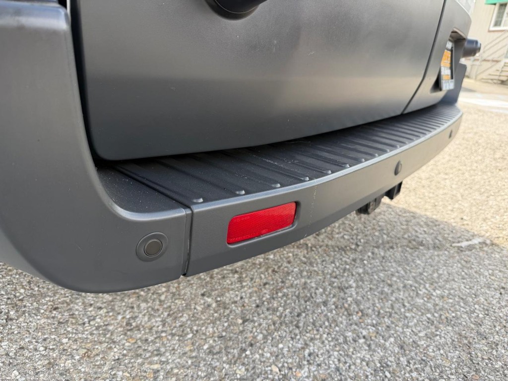 Ford Transit 350 Vehicle Full-screen Gallery Image 45