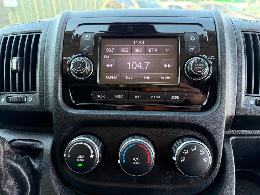 Ram ProMaster Vehicle Full-screen Gallery Image 34