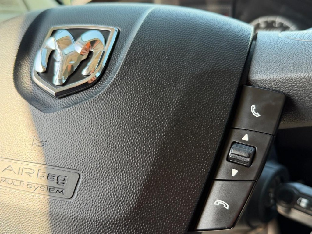 Ram ProMaster Vehicle Full-screen Gallery Image 36