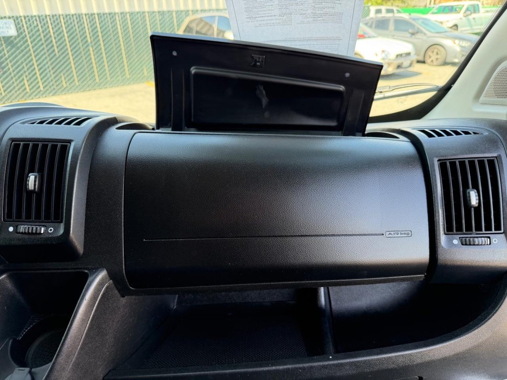 Ram ProMaster Vehicle Full-screen Gallery Image 42