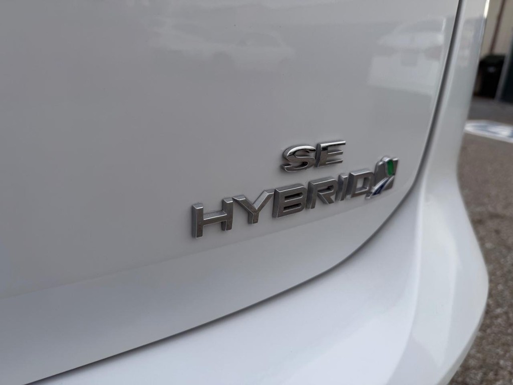 Ford C-MAX Vehicle Full-screen Gallery Image 43