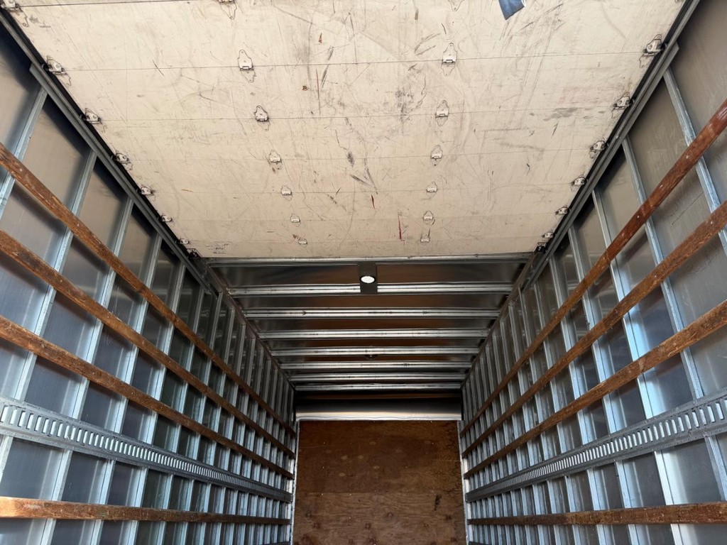 International DuraStar 4300 Vehicle Full-screen Gallery Image 20