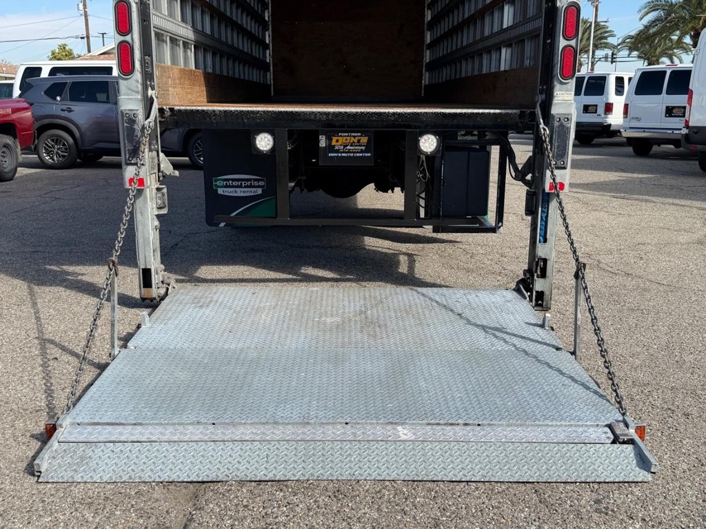 International DuraStar 4300 Vehicle Full-screen Gallery Image 30