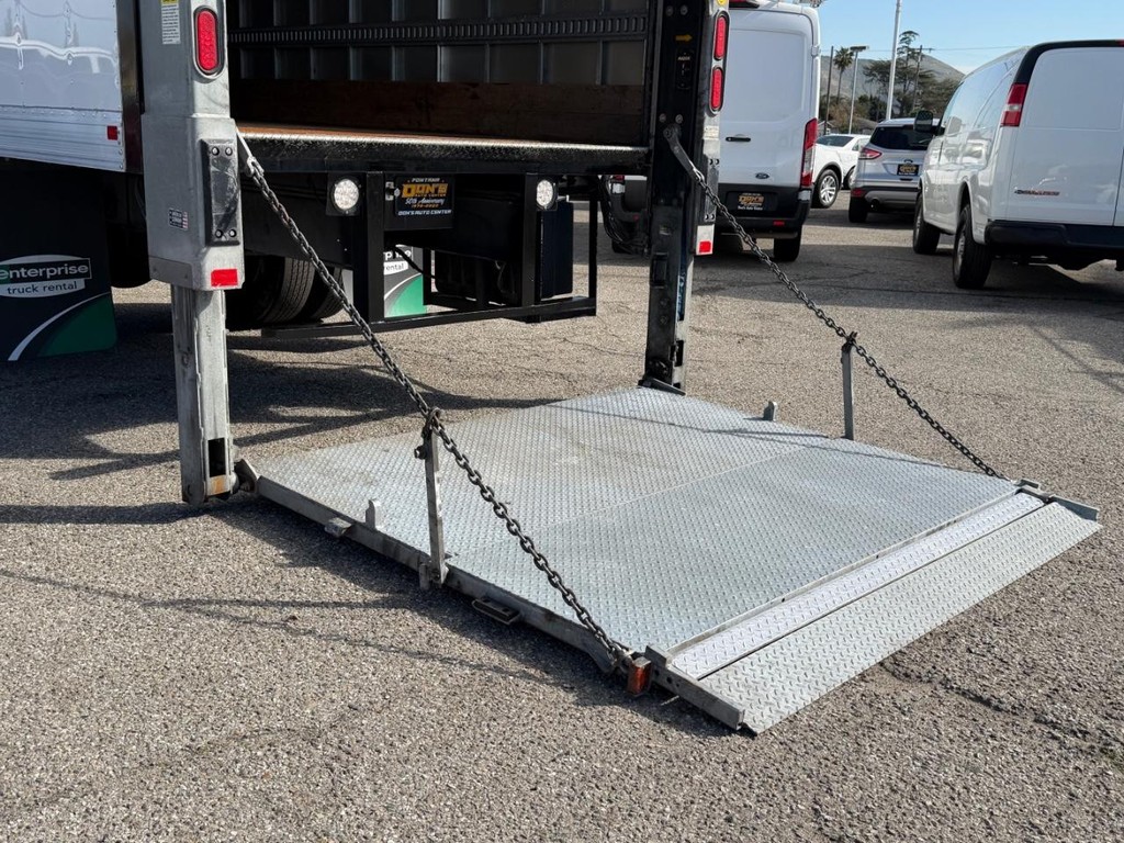 International DuraStar 4300 Vehicle Full-screen Gallery Image 31