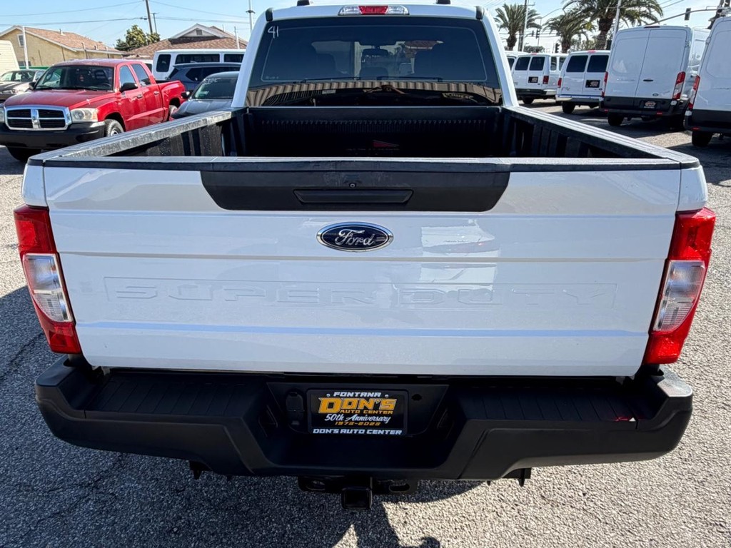 Ford F-250 Vehicle Full-screen Gallery Image 08