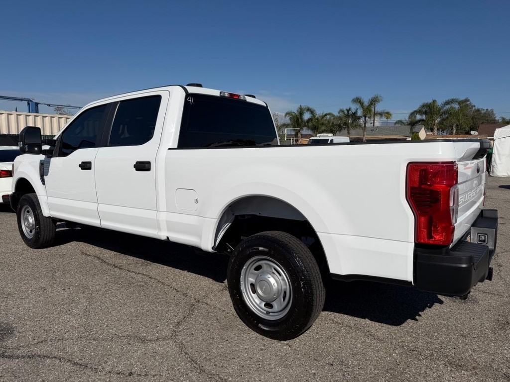 Ford F-250 Vehicle Full-screen Gallery Image 09