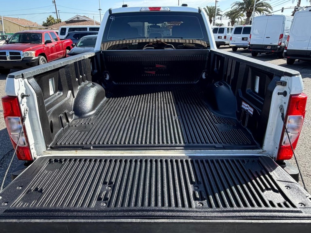 Ford F-250 Vehicle Full-screen Gallery Image 43