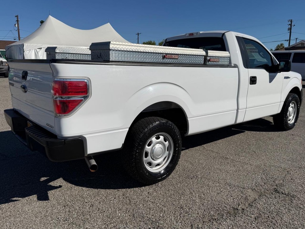 Ford F-150 Vehicle Full-screen Gallery Image 06