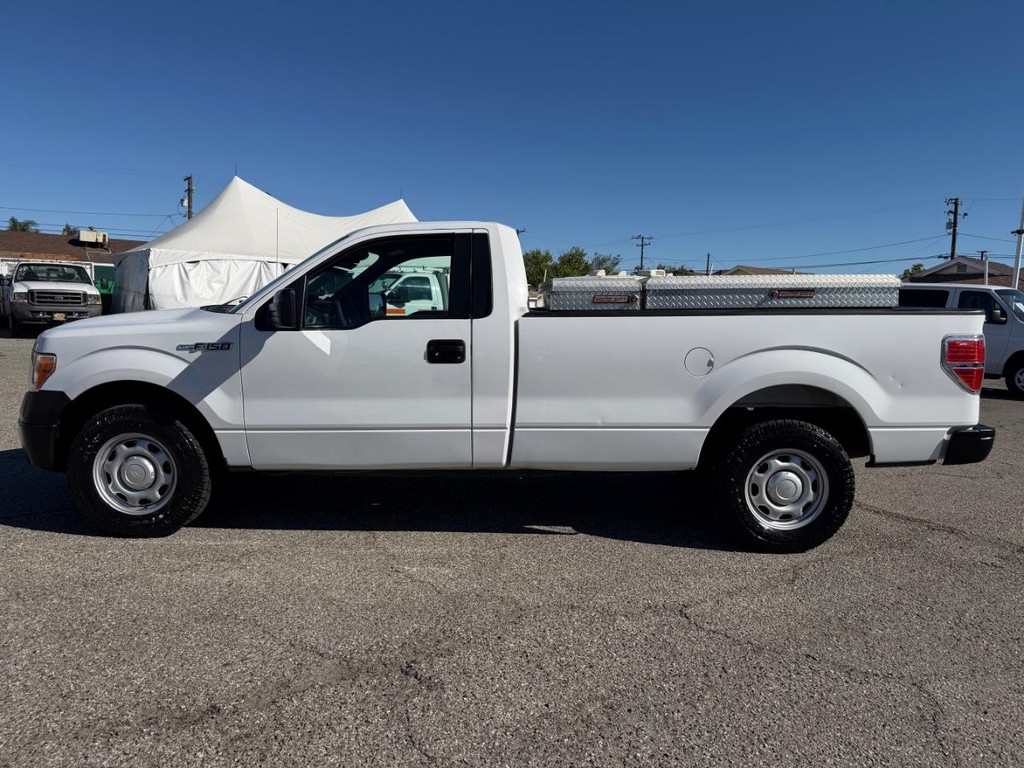 Ford F-150 Vehicle Full-screen Gallery Image 11