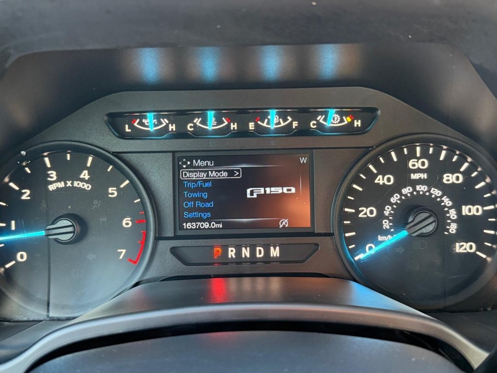 Ford F-150 Vehicle Full-screen Gallery Image 32