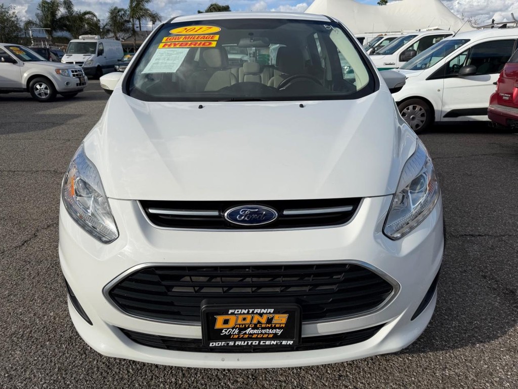 Ford C-MAX Vehicle Full-screen Gallery Image 14