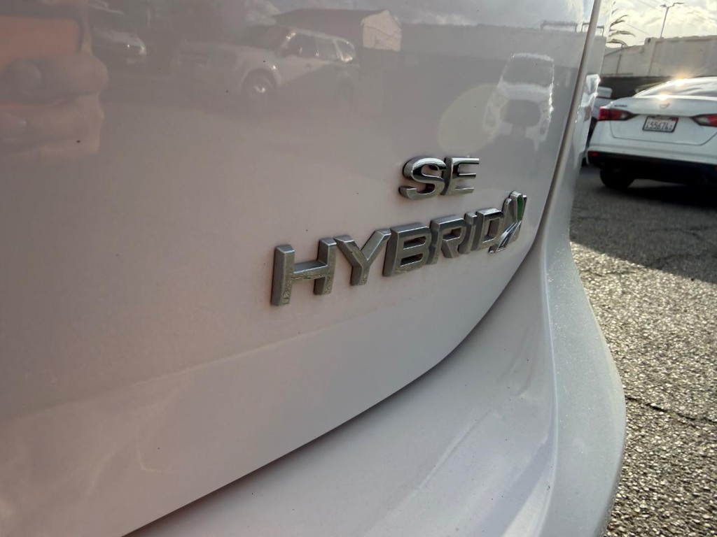 Ford C-MAX Vehicle Full-screen Gallery Image 45