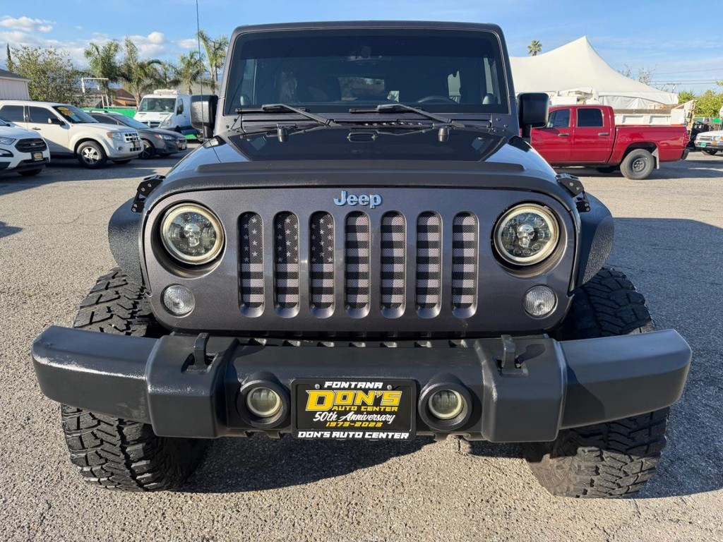 Jeep Wrangler Unlimited Vehicle Full-screen Gallery Image 14