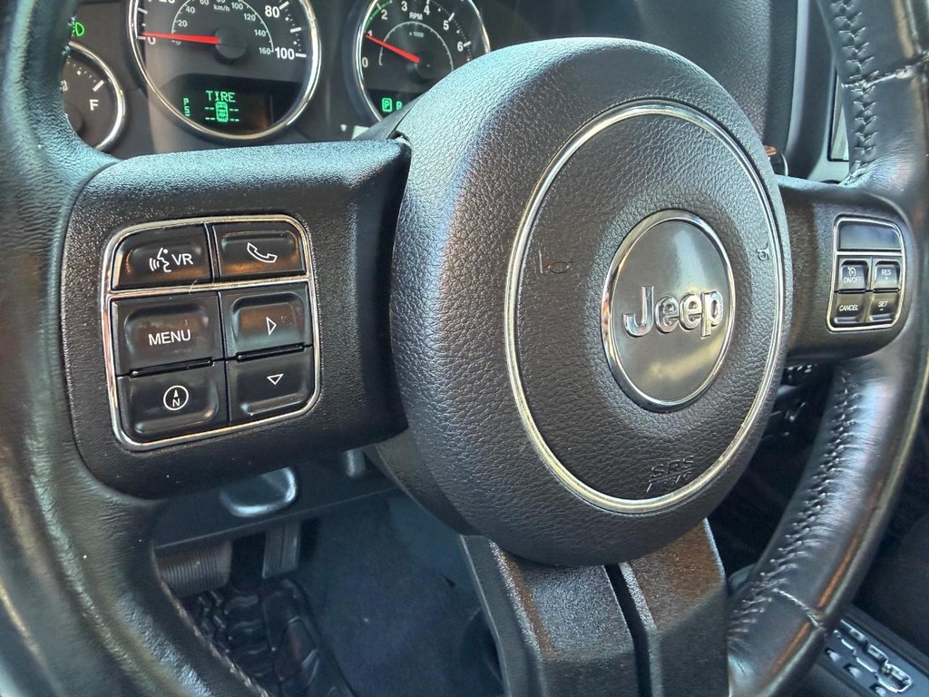 Jeep Wrangler Unlimited Vehicle Full-screen Gallery Image 28