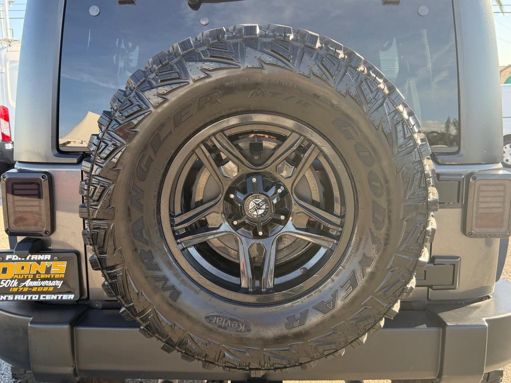 Jeep Wrangler Unlimited Vehicle Full-screen Gallery Image 45