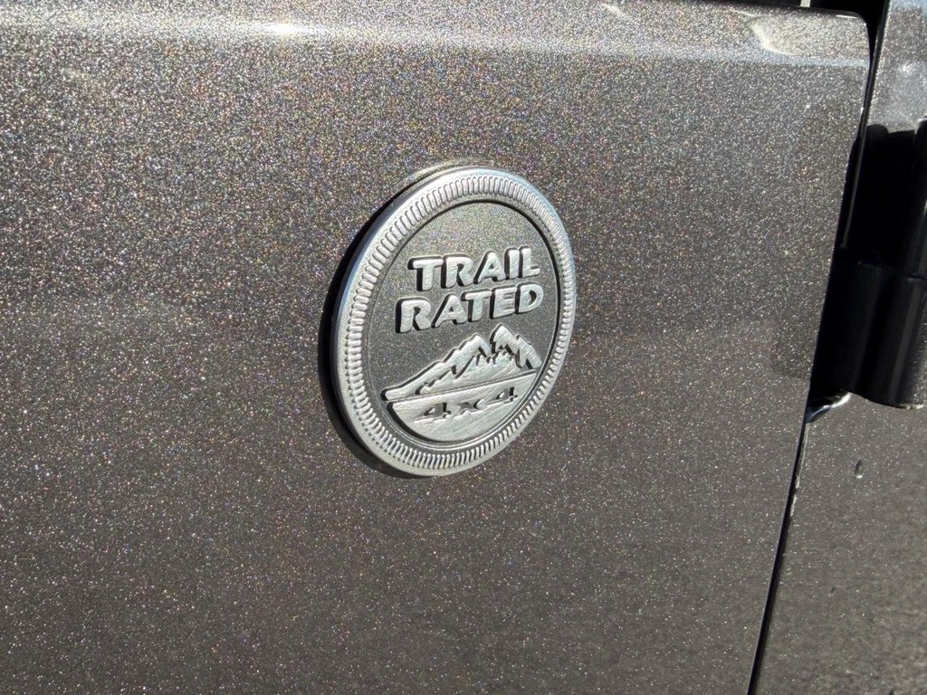 Jeep Wrangler Unlimited Vehicle Full-screen Gallery Image 47