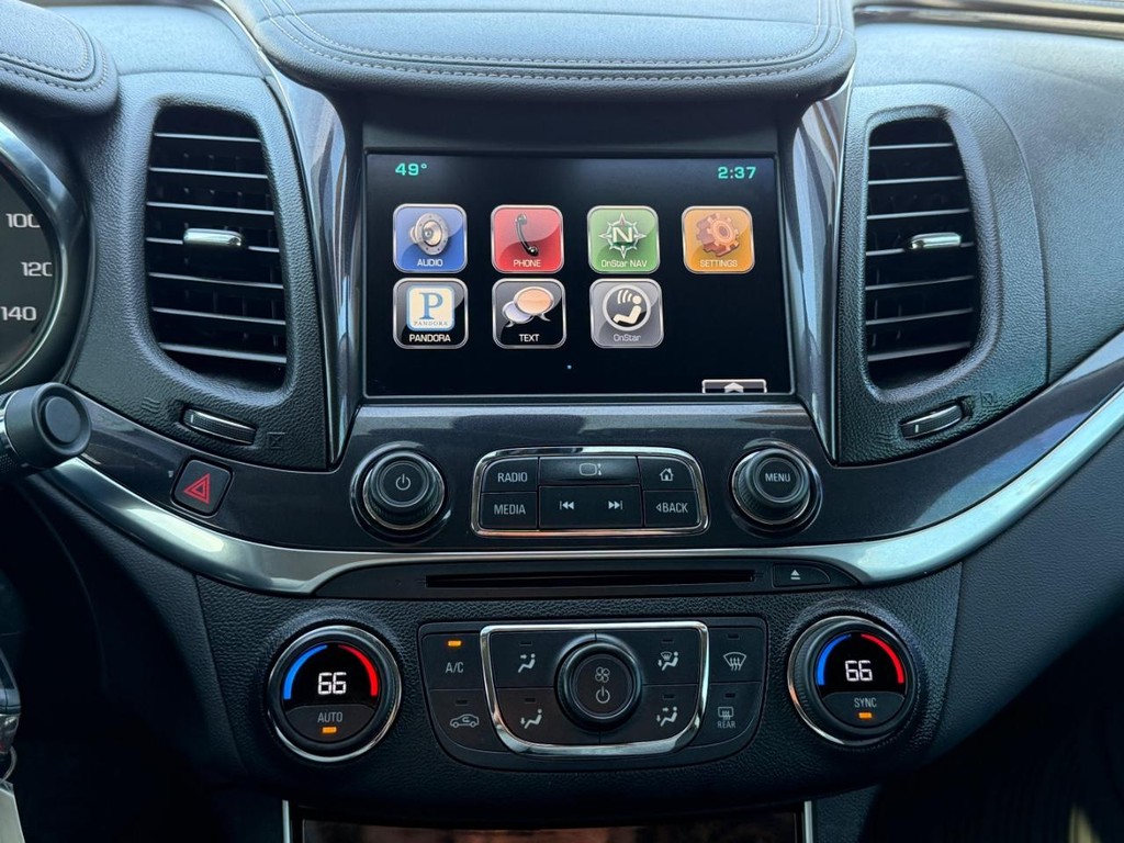 Chevrolet Impala Vehicle Full-screen Gallery Image 33