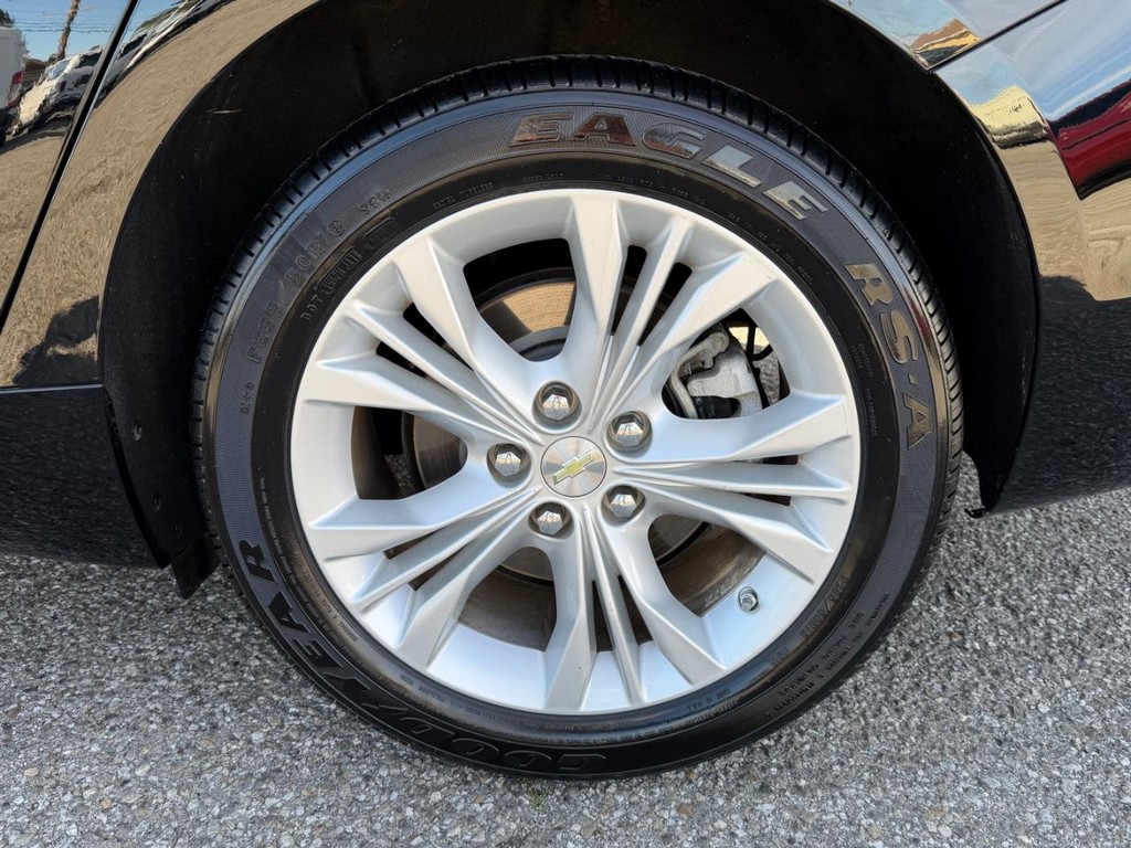 Chevrolet Impala Vehicle Full-screen Gallery Image 44