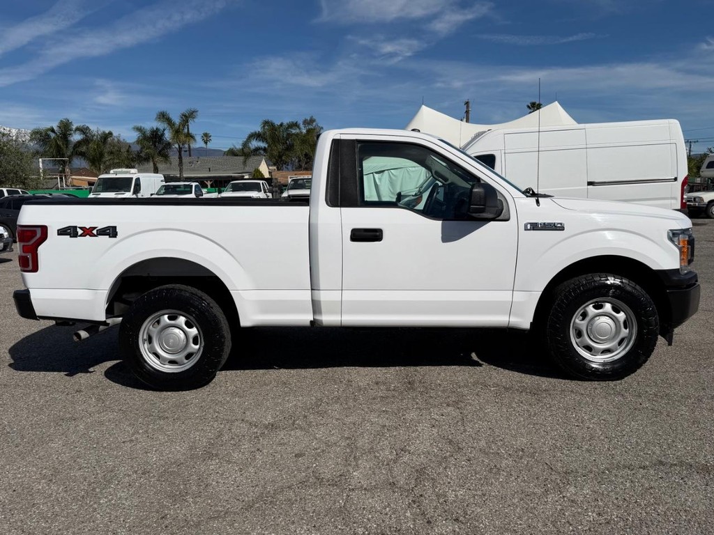 Ford F-150 Vehicle Full-screen Gallery Image 05