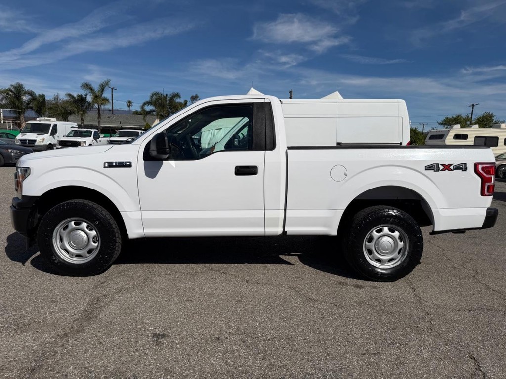Ford F-150 Vehicle Full-screen Gallery Image 11