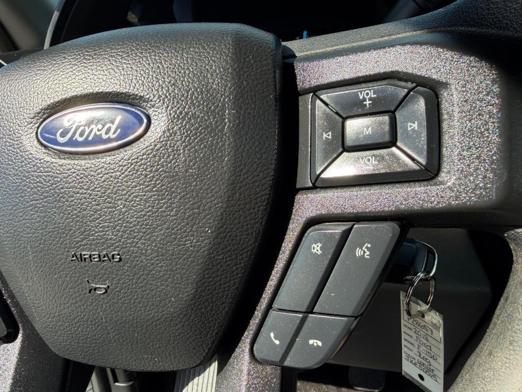 Ford F-150 Vehicle Full-screen Gallery Image 27