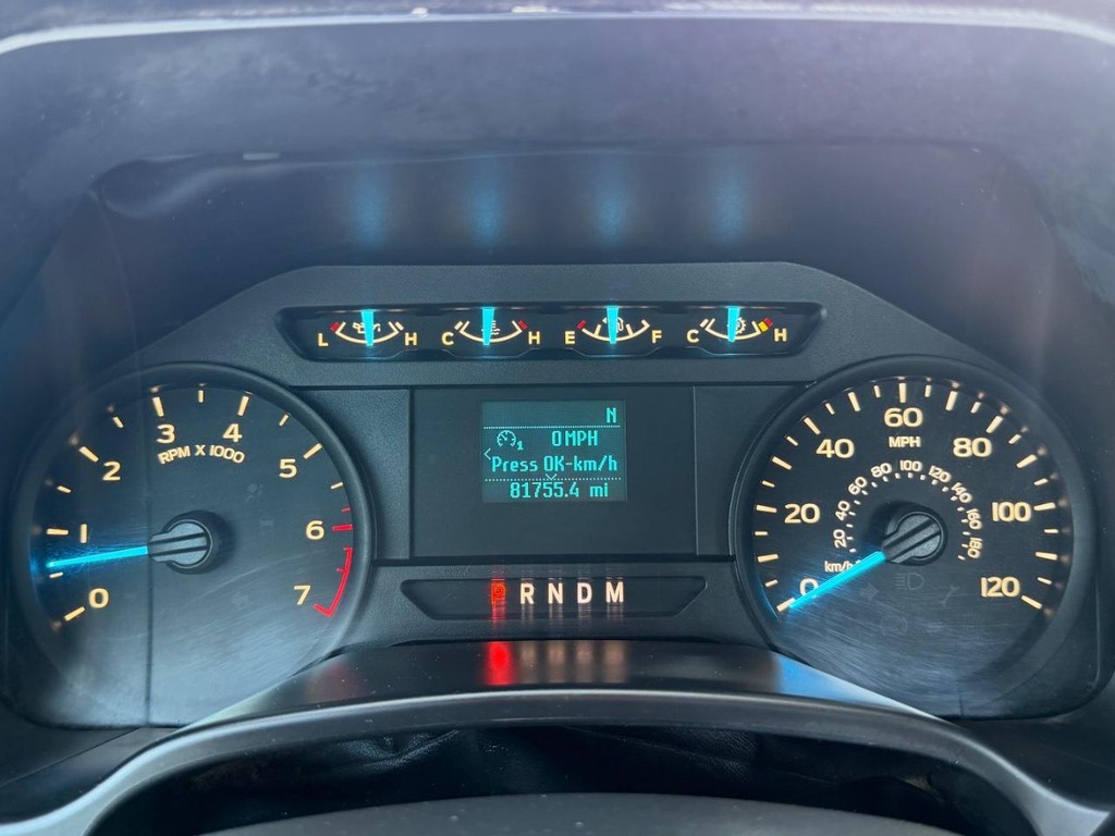 Ford F-150 Vehicle Full-screen Gallery Image 30