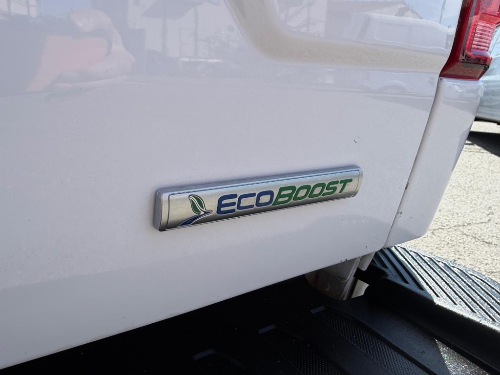 Ford F-150 Vehicle Full-screen Gallery Image 35