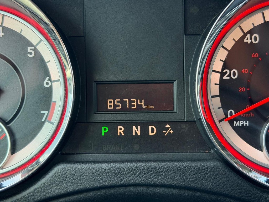 Dodge Grand Caravan Vehicle Full-screen Gallery Image 30