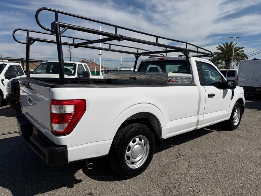 Ford F-150 Vehicle Full-screen Gallery Image 06