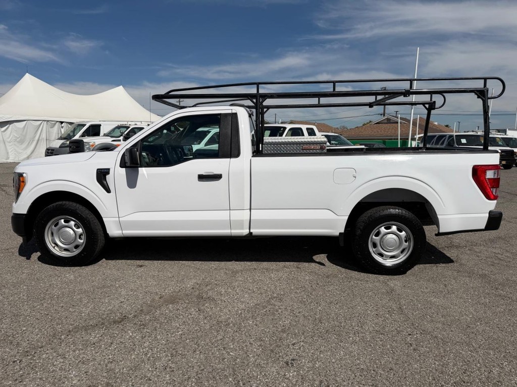 Ford F-150 Vehicle Full-screen Gallery Image 11