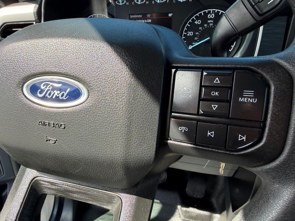 Ford F-150 Vehicle Full-screen Gallery Image 29