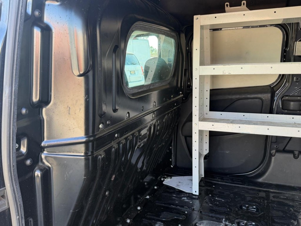 Ram ProMaster City Vehicle Full-screen Gallery Image 21