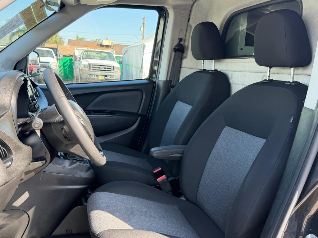 Ram ProMaster City Vehicle Full-screen Gallery Image 26